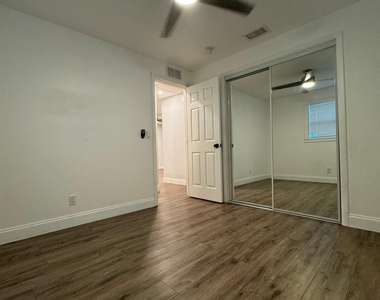 9422 Sw 51st Street - Photo Thumbnail 17