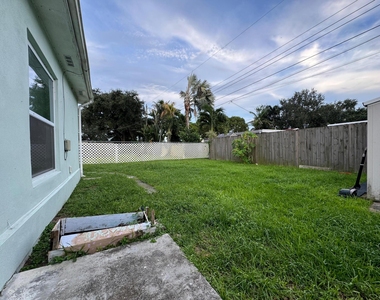 9422 Sw 51st Street - Photo Thumbnail 24