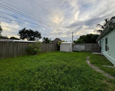 9422 Sw 51st Street - Photo Thumbnail 26