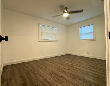 9422 Sw 51st Street - Photo Thumbnail 16