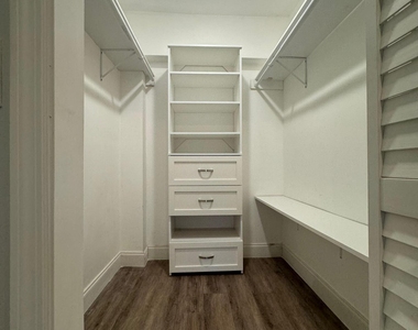 9422 Sw 51st Street - Photo Thumbnail 9