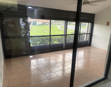 817 Sky Pine Way - Photo Thumbnail 19