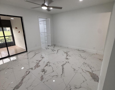817 Sky Pine Way - Photo Thumbnail 7