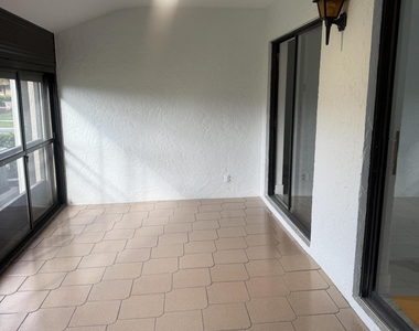 817 Sky Pine Way - Photo Thumbnail 18