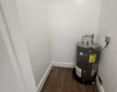 61 Nw 35th Street - Photo Thumbnail 14