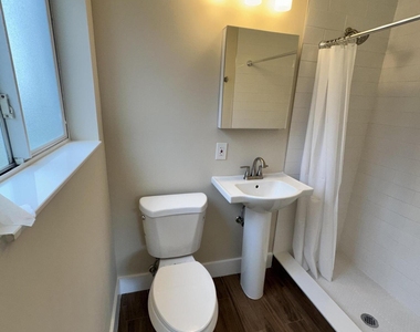 61 Nw 35th Street - Photo Thumbnail 12