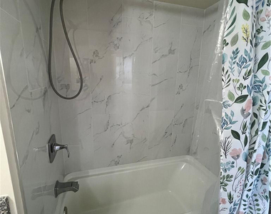 3001 W Rolling Hills Circle - Photo Thumbnail 6