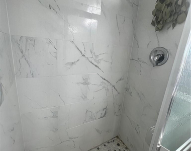3001 W Rolling Hills Circle - Photo Thumbnail 13