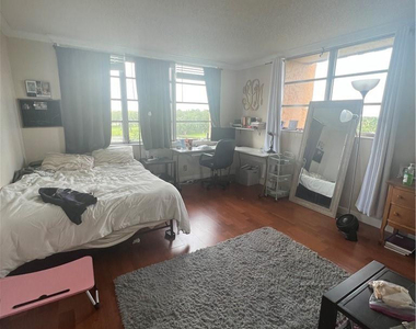 3001 W Rolling Hills Circle - Photo Thumbnail 10