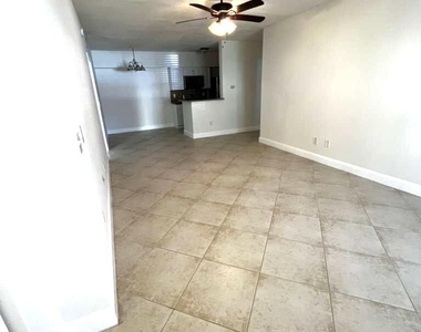 10354 Fox Trail Road S - Photo Thumbnail 2