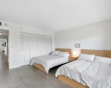 4900 N Ocean Boulevard - Photo Thumbnail 19
