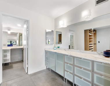 4900 N Ocean Boulevard - Photo Thumbnail 22