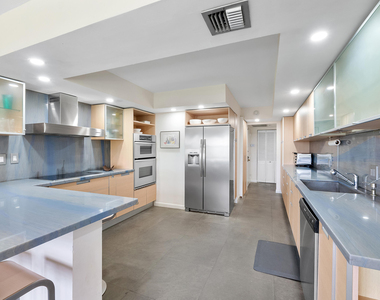 4900 N Ocean Boulevard - Photo Thumbnail 14