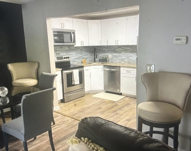 2703 Sw Matheson Avenue - Photo Thumbnail 6