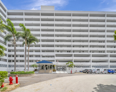 3100 Ne 49 Street - Photo Thumbnail 31
