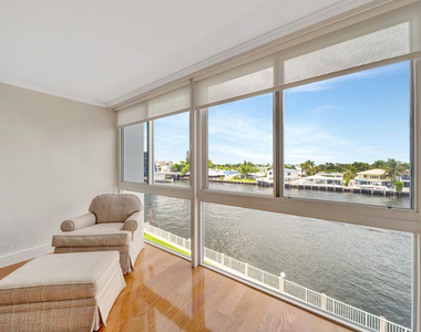 3100 Ne 49 Street - Photo Thumbnail 13