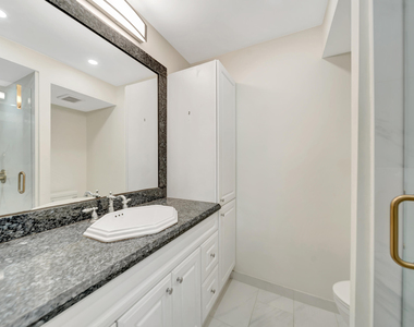3100 Ne 49 Street - Photo Thumbnail 23