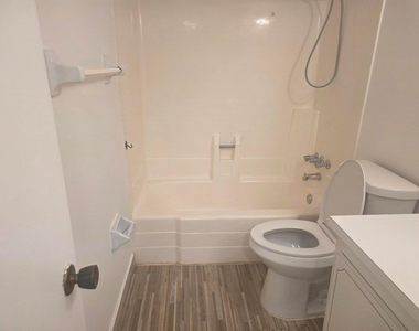 959 Se 2nd Avenue Se - Photo Thumbnail 27