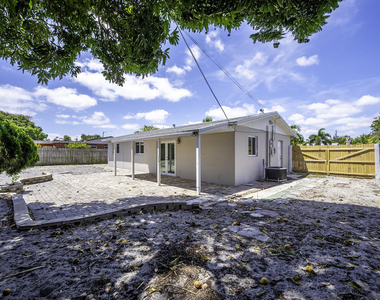 2100 N Seacrest Boulevard - Photo Thumbnail 19