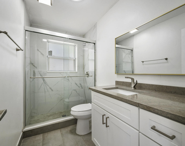 2100 N Seacrest Boulevard - Photo Thumbnail 12