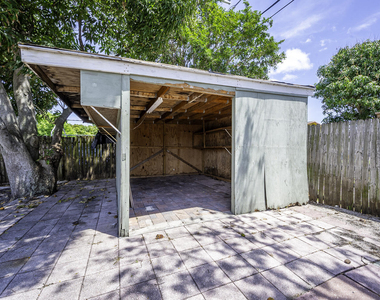 2100 N Seacrest Boulevard - Photo Thumbnail 21