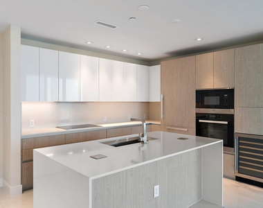 3100 N Ocean Drive - Photo Thumbnail 6