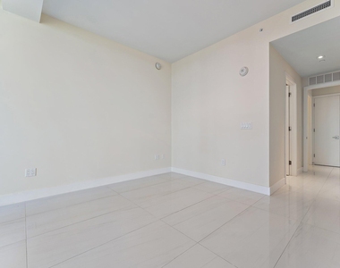 3100 N Ocean Drive - Photo Thumbnail 26