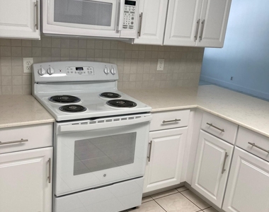 9627 Se Crest Court - Photo Thumbnail 8