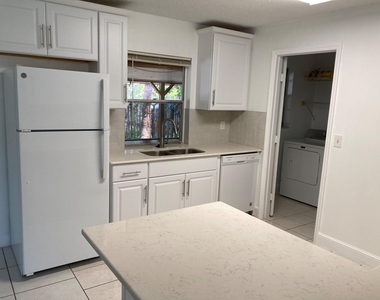 9627 Se Crest Court - Photo Thumbnail 6