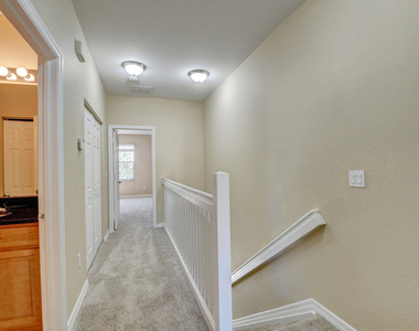 120 Williams Court - Photo Thumbnail 7