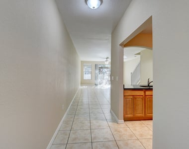 120 Williams Court - Photo Thumbnail 4