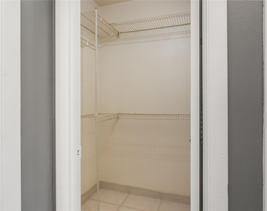 2309 Park Lane - Photo Thumbnail 24