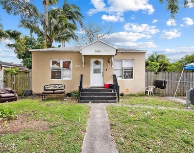 2434 Mckinley Street - Photo Thumbnail 2
