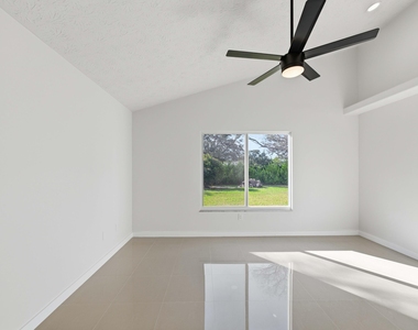 3031 Se Galt Circle - Photo Thumbnail 16