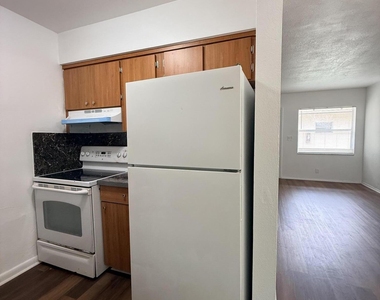 4001 Nw 31st Avenue - Photo Thumbnail 9