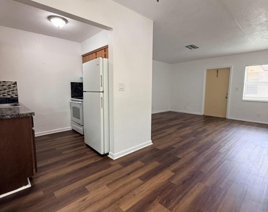 4001 Nw 31st Avenue - Photo Thumbnail 6