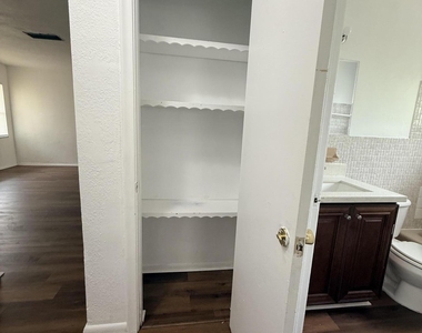 4001 Nw 31st Avenue - Photo Thumbnail 15