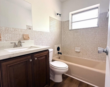 4001 Nw 31st Avenue - Photo Thumbnail 14