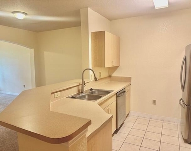 116 Sw Peacock Boulevard - Photo Thumbnail 4
