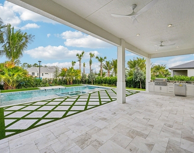 13621 Le Christine Drive - Photo Thumbnail 43