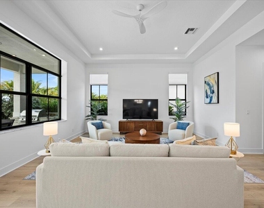 13621 Le Christine Drive - Photo Thumbnail 17