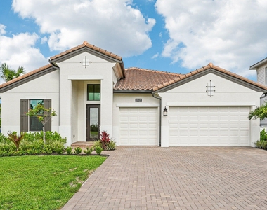 13621 Le Christine Drive - Photo Thumbnail 1