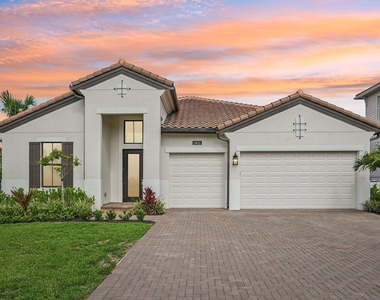 13621 Le Christine Drive - Photo Thumbnail 4