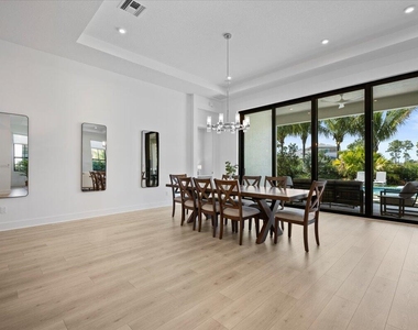13621 Le Christine Drive - Photo Thumbnail 7