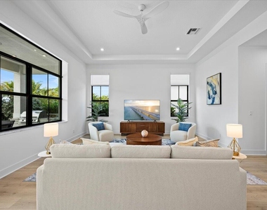 13621 Le Christine Drive - Photo Thumbnail 18