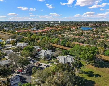 1945 Stratford Way - Photo Thumbnail 31