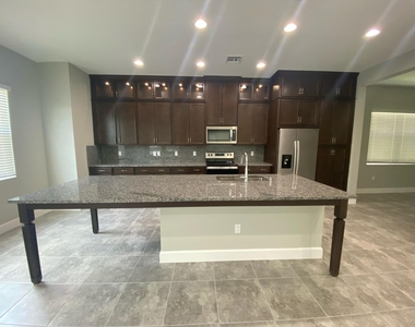 5383 Pecan Drive - Photo Thumbnail 1