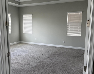 5383 Pecan Drive - Photo Thumbnail 11
