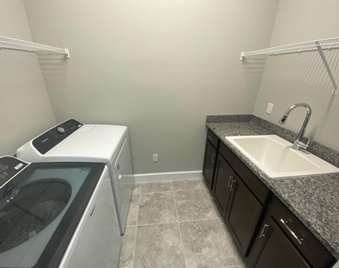 5383 Pecan Drive - Photo Thumbnail 9