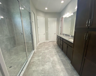 5383 Pecan Drive - Photo Thumbnail 10